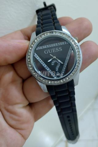 Montre Guess pour femmes - 2