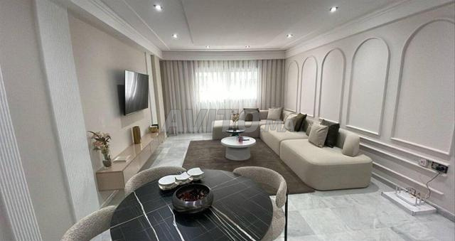 استوديو فاخر مفروش للإيجار في بالمييه