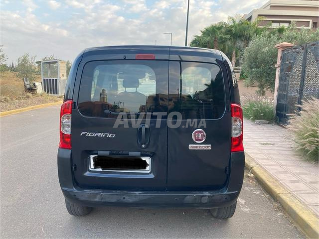 Fiat Fiorino modèle 2021 état presque neuf - 2