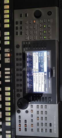 Yamaha PSR A3000