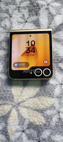 Samsung Z flip6 - 2