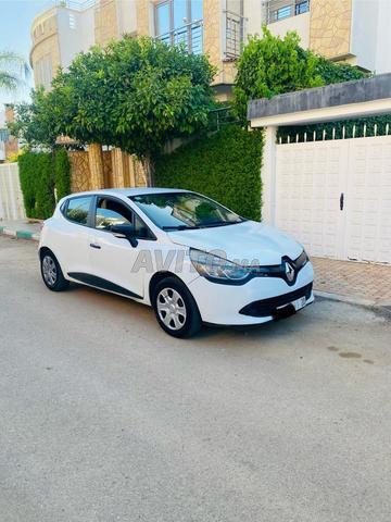 Renault Clio 4 modèle 2016 essence