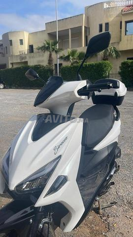🛵 Scooter Sirocco à vendre – Comme neuf - 2