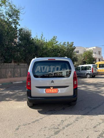 Citroën Berlingo Diesel Manuelle 2024 à Agadir - 2