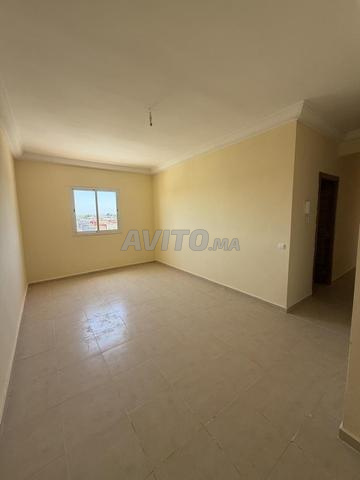 Joli appartement 2 chambres vide Neuf - 2