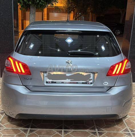Peugeot 308 2016