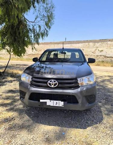 Toyota Hilux - 2
