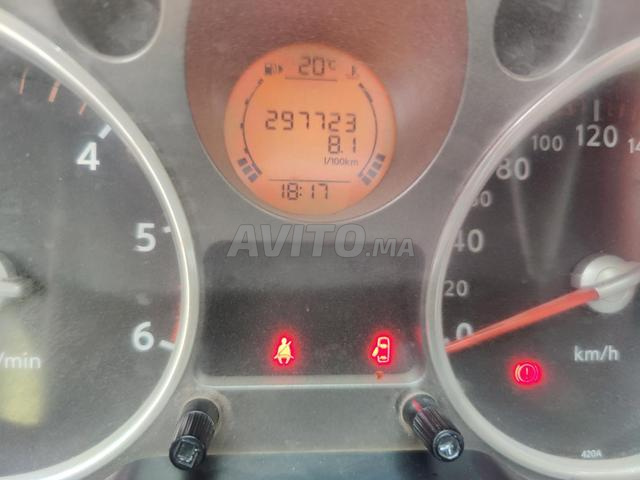 Nissan X-Trail 2.0 L - 2