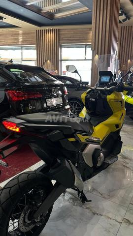 HONDA X-ADV 750