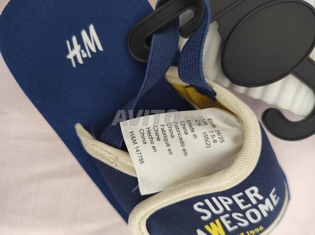 صندل H&M للأولاد مقاس 24/25