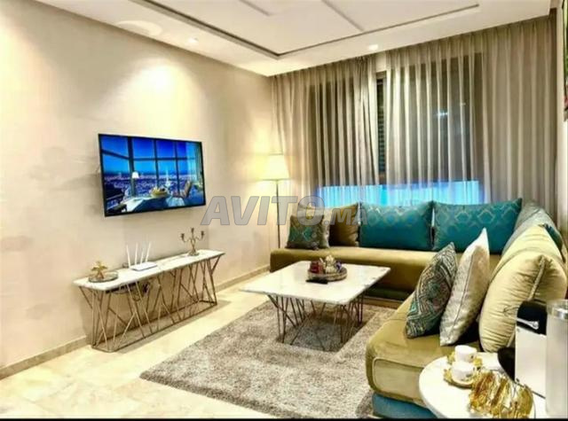شقة مفروشة فاخرة للإيجار في مرجان 2