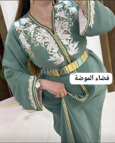 Caftan avec broderie HMAWI KARNAJ confectionné - 2
