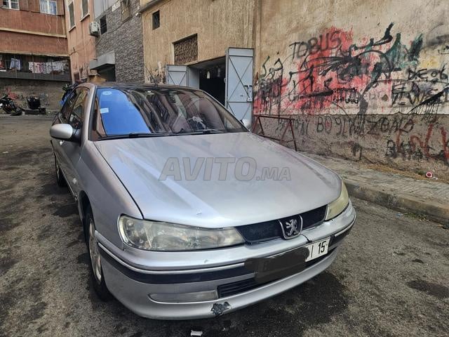 Voiture d'occasion très bonne - 2