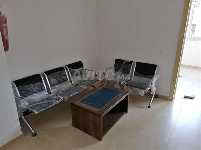 Banquette de salle d'attente en inox et similicuir
