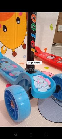 Trottinette lumineuse pour enfants de 2 à 5 ans - 2