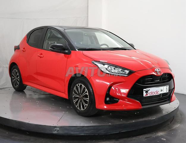 تويوتا ياريس 1.0 VVT-i 71 ديستنكتيف - 2