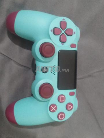 يد تحكم PS4 أصلية بلون مخصص