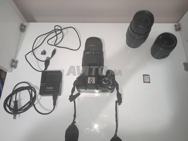 كاميرا كانون 550D مع 3 عدسات، لا توجد خدوش