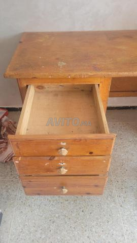 Bureau avec sa chaise - 2