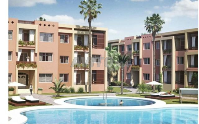 شقة سكنية مؤمنة مع مسبح - 2