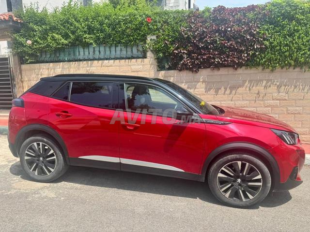 Voiture Peugeot 2008 très bon état