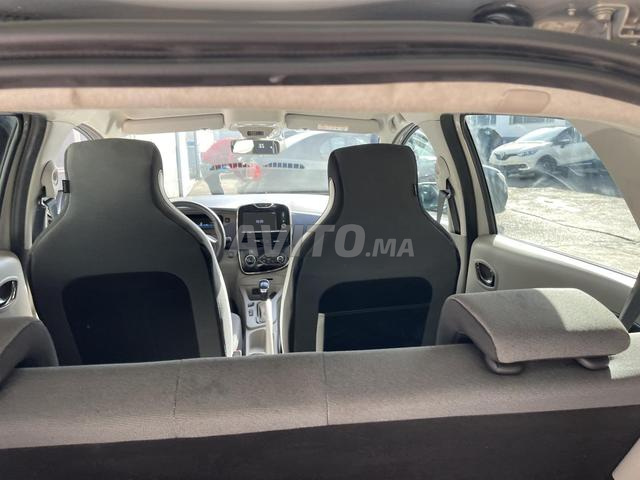 Zoé À Vendre