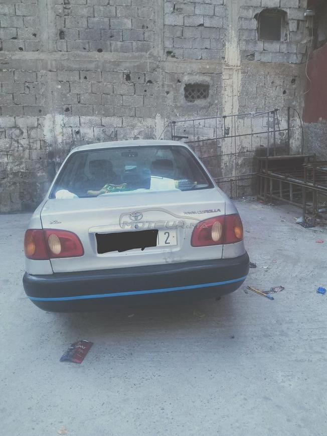 بيع سيارة تويوتا كورولا 
