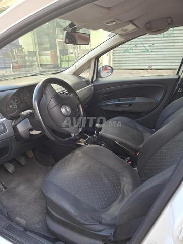 Fiat Punto Essence Manuelle 2007 à Mohammedia - 2