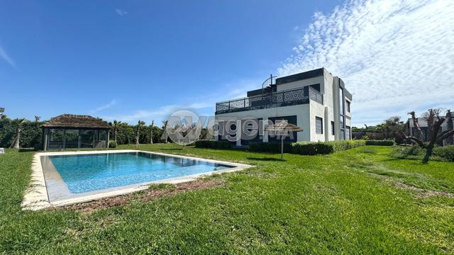 JAD-LA-1008 - Villa à vendre à El Jadida