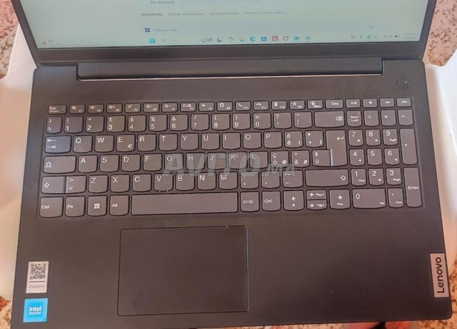 Laptop lenovo v15 2024 - 2