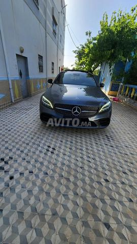 C220 modèle 2018 douane 2025