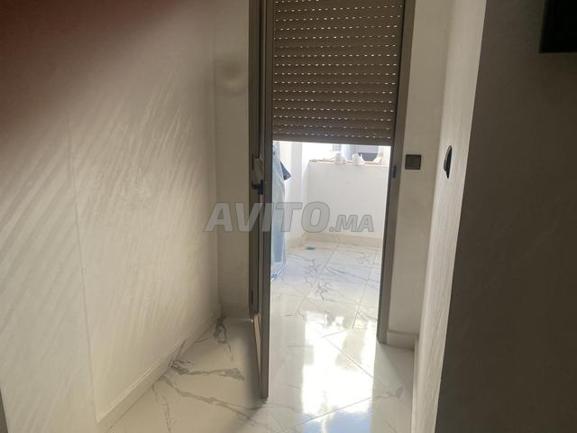 فالون مفروش على الشارع الرئيسي - 2