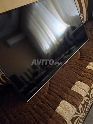 Smart TV Samsung 40 pouces - 2