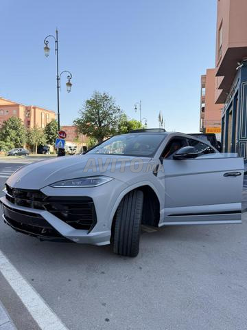 Lamborghini UrusSE 2026