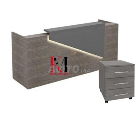 Comptoir d'accueil sur mesure pour entreprises - 2