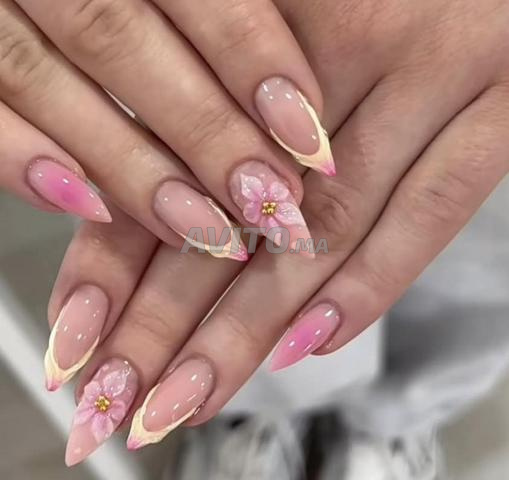 علب أظافر صناعية فاخرة شغل يدوي (Press on nails)