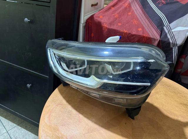 Phare droit Kadjar Full LED, 1 patte cassée - 2