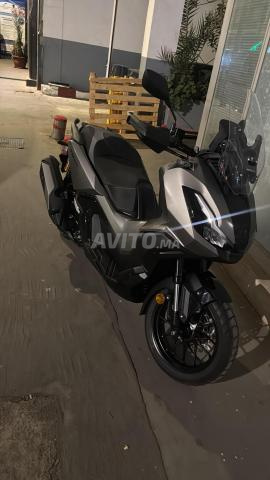 Honda adv 350 - 2