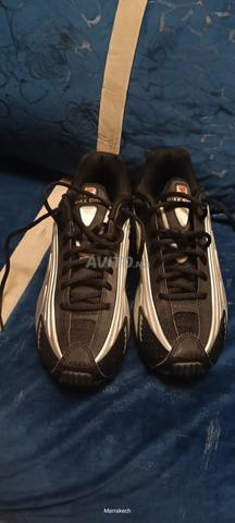 Nike shox r4 taille 40 original - 2