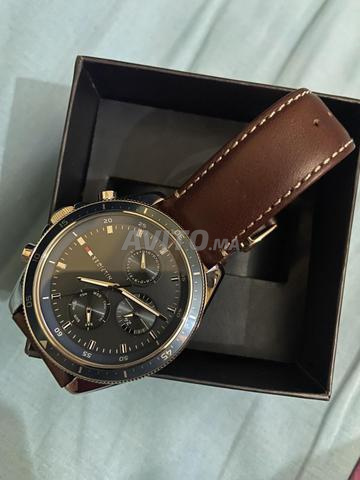 Une montre à main à vendre de chez Tommy Hilfiger - 2