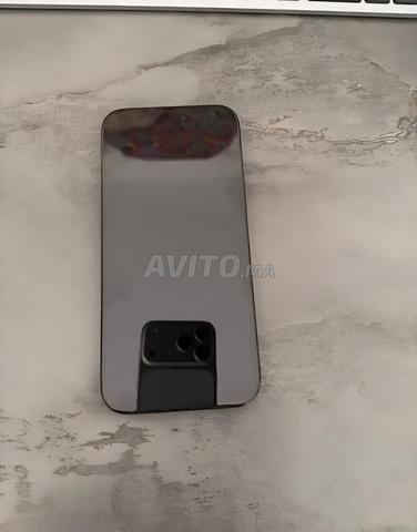 iPhone 16 Pro Max noir 256 Go - 2