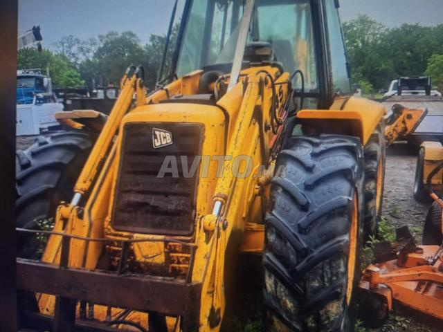 جيه سي بي 214 إس 4×4 - 2
