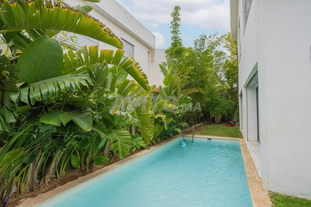 Villa haut standing en bout de bande sur Dar Bouazza