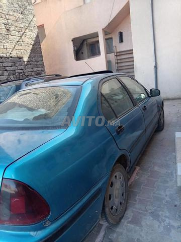 Il y a un Rover 97, le terrain est encore propre, tout est payé. - 2