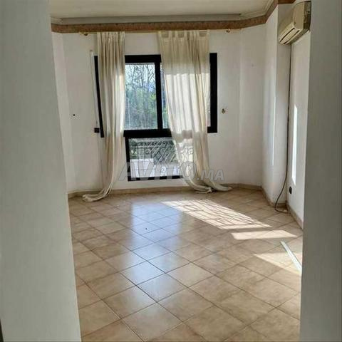 107889-Vente Appt à Casablanca Hôpitaux de 273 m² - 2