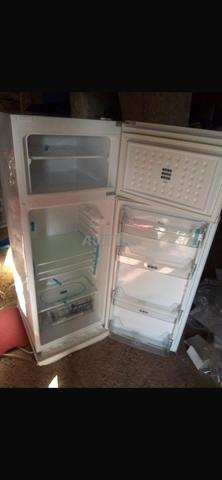 بيع ثلاجة فريزر Whirlpool جديدة - 2