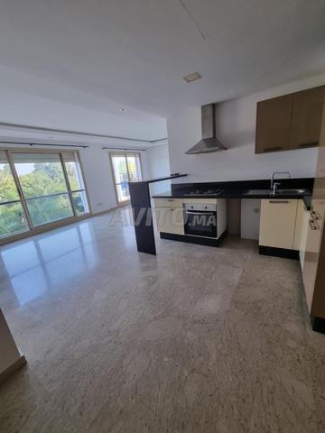 Studio à vendre 55 m² à Oasis - 2