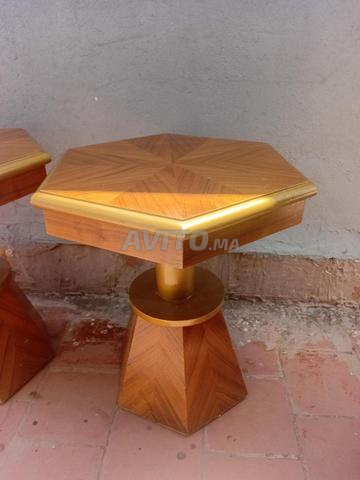 Deux tables de chevet en bon état - 2