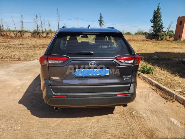 TOYOTA RAV 4 2025