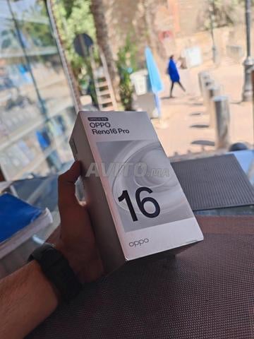 Oppo Reno 16 Pro - 2